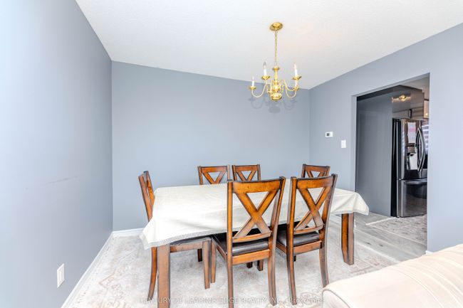 28 Sawmill Rd, House attached with 4 bedrooms, 3 bathrooms and 3 parking in North York ON | Image 11