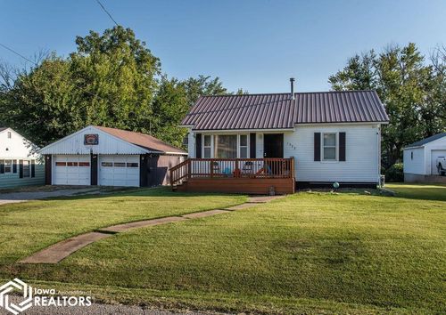 1322 Mowrey Ave, Ottumwa, IA, 52501-3834 | Card Image