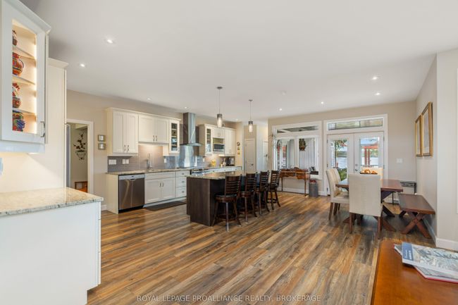 51 Applewood Cove, House other with 3 bedrooms, 2 bathrooms and 8 parking in Bath ON | Image 5