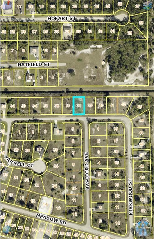 Land in LEHIGH ACRES