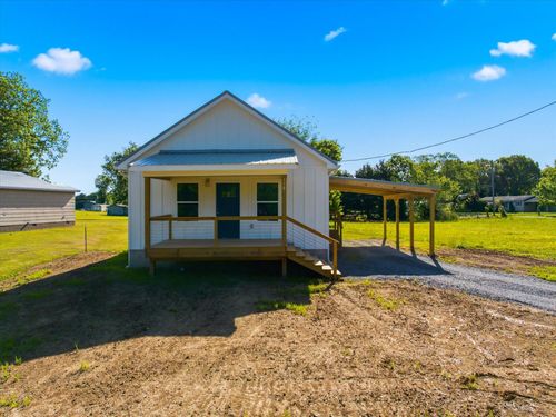 310 Manilla Rd, Englewood, TN, 37329-3215 | Card Image