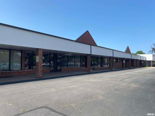 3624 Avenue Of The Cities, Moline, IL, 61265-4421 | Card Image