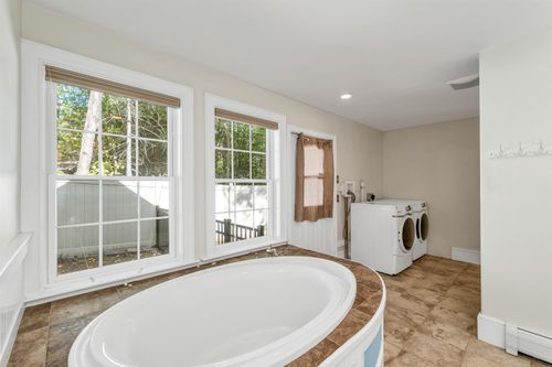 58 Crossbow Ln, North Conway, NH, 03860-5907 | Card Image