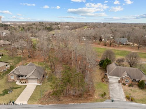 47 Deer Creek Dr, Crossville, TN, 38571 | Card Image