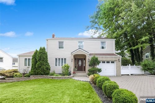 255 Jefferson Ave, River Edge, NJ, 07661-1307 | Card Image