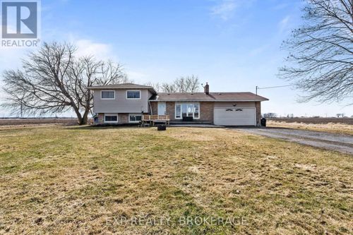 701 Highway 95, Frontenac Islands (The Islands), ON, K7M8W2 | Card Image