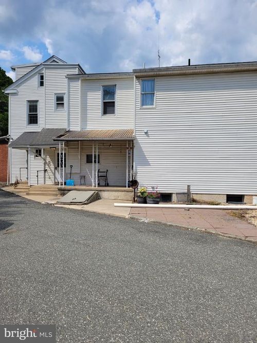 apt-3-2nd-floor-1801 S Main St, BECHTELSVILLE, PA, 19505-9422 | Card Image