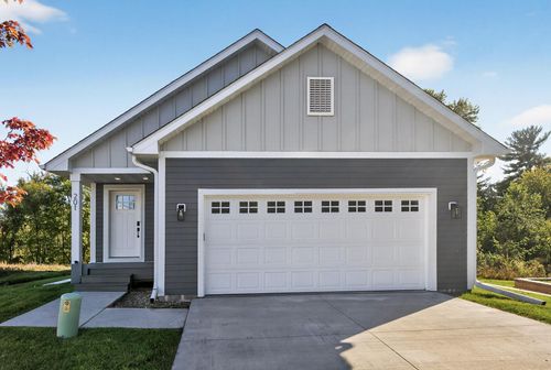 201 Mccarrons Pl, Roseville, MN, 55113-5570 | Card Image