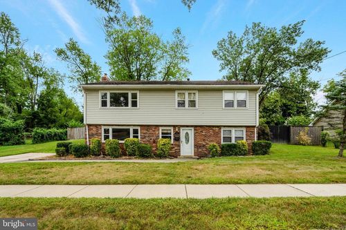 4213 University Dr, FAIRFAX, VA, 22030-3610 | Card Image