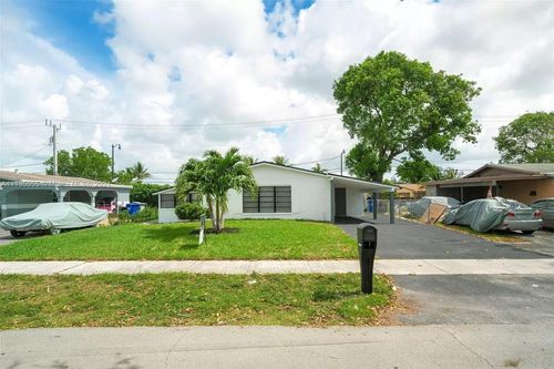 511 Nw 18th St, Pompano Beach, FL, 33060-5149 | Card Image