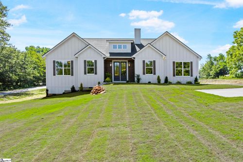 369 Pine Drive, Greer, SC, 29651 | Card Image