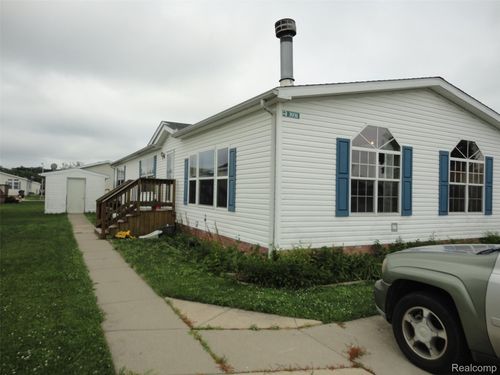3931 Megans Rdg, Raisinville Twp, MI, 48161-4566 | Card Image