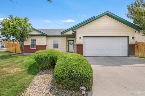 1011 22nd Ave E, Jerome, ID, 83338-4918 | Card Image