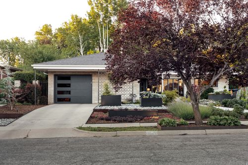 2045 E Saint Marys Dr, Salt Lake City, UT, 84108-2247 | Card Image