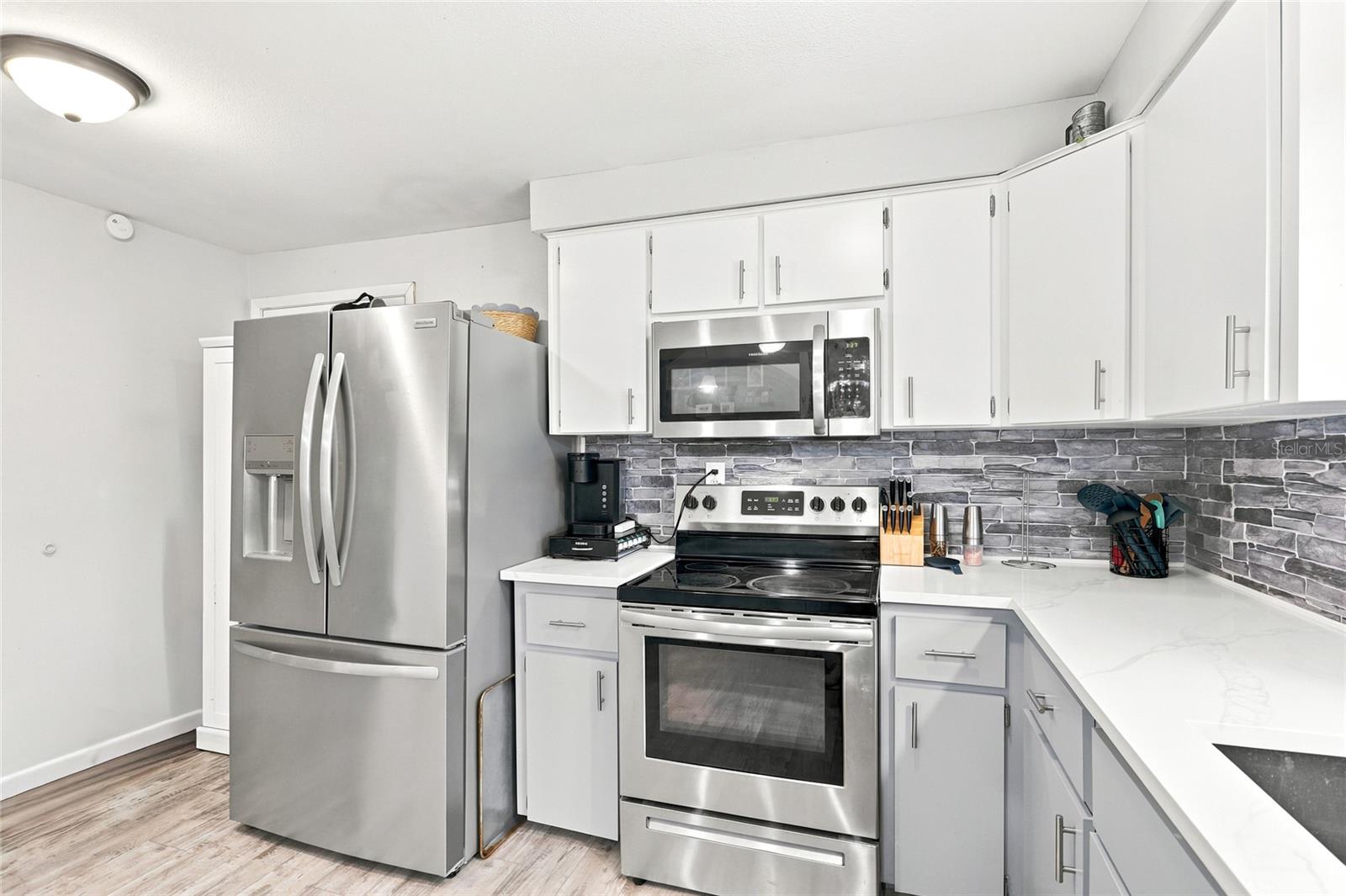 Residential in LAKE WALES 5