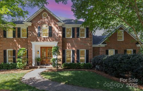 905 Mangionne Dr, Matthews, NC, 28105-1804 | Card Image