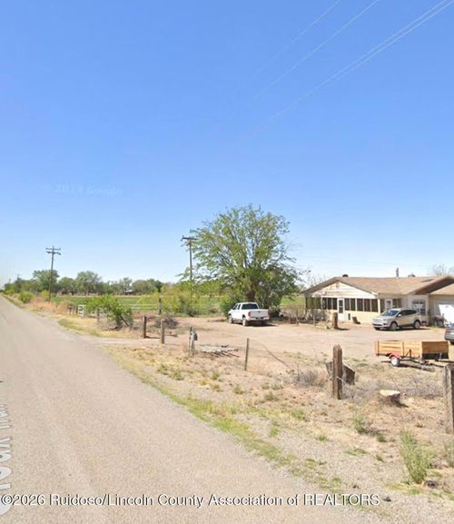 174 Sioux Trl, Tularosa, NM, 88352-9681 | Card Image