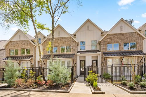 2638 Woodforest Pkwy N, Montgomery, TX, 77316-3374 | Card Image