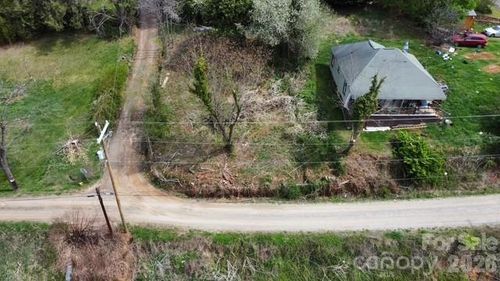 22 Clark Ln, Canton, NC, 28716-3204 | Card Image