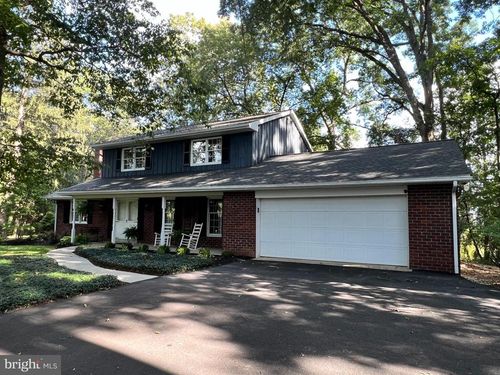 1105 Cider Press Rd, MANHEIM, PA, 17545-9528 | Card Image