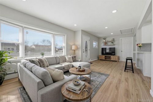 34 Croydon Rd, Amityville, NY, 11701-2010 | Card Image