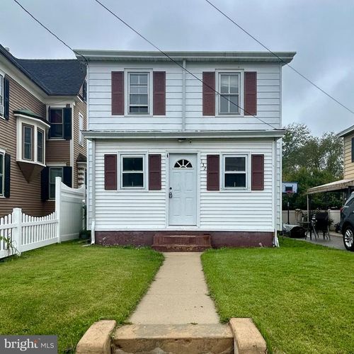 132 S Main St, ELMER, NJ, 08318-2233 | Card Image