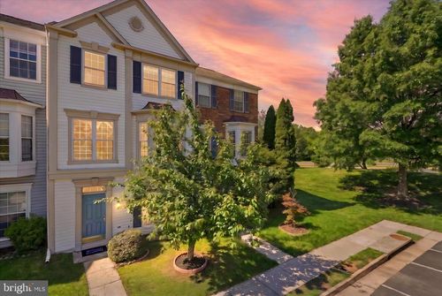 43253 Chokeberry Sq, ASHBURN, VA, 20147-4465 | Card Image