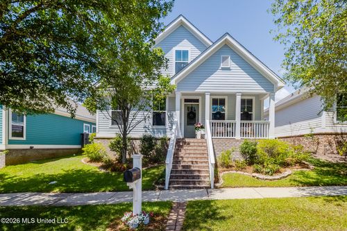 13056 Holly Springs Ave, Biloxi, MS, 39532-3701 | Card Image