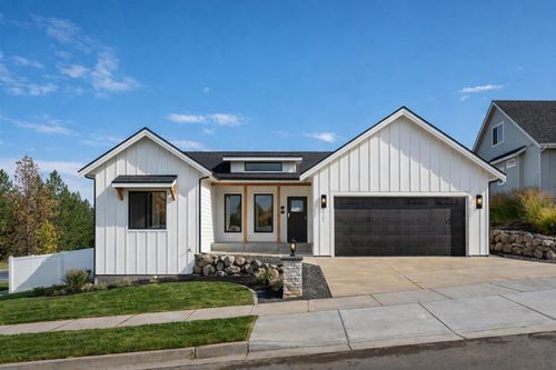 146 Legacy Way, Nine Mile Falls, WA, 99026 | Card Image