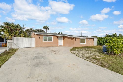 4389 Bellewood St, Palm Beach Gardens, FL, 33410-5844 | Card Image