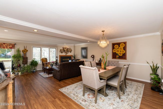 291 Marigold Ct, Condo with 3 bedrooms, 3 bathrooms and 1 parking in Toms River NJ | Image 5