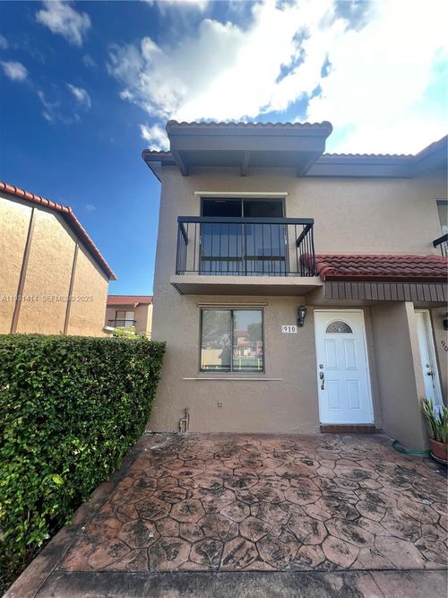 apt-910-1909 Sw 107th Ave, Miami, FL, 33165-7356 | Card Image