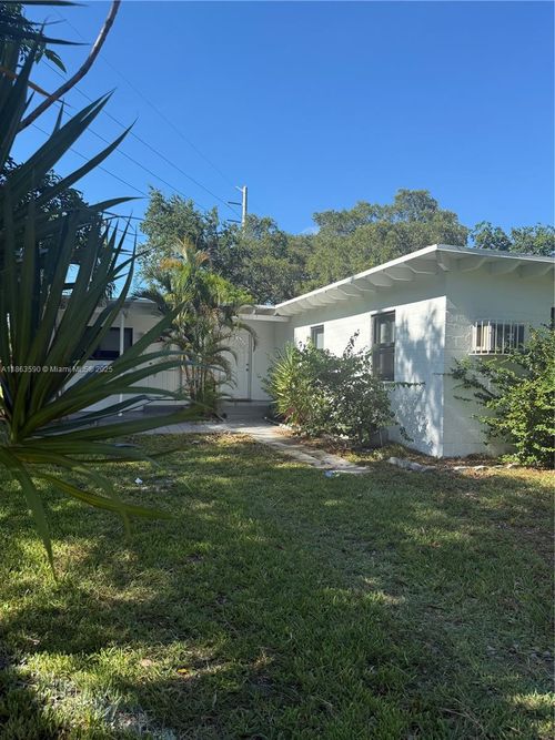 1-1503 Ne 128th St, North Miami, FL, 33161-5223 | Card Image