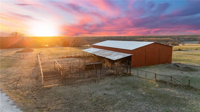 717 Oak Knoll Ln, Home with 3 bedrooms, 3 bathrooms and 1 parking in Elm Mott TX | Image 12