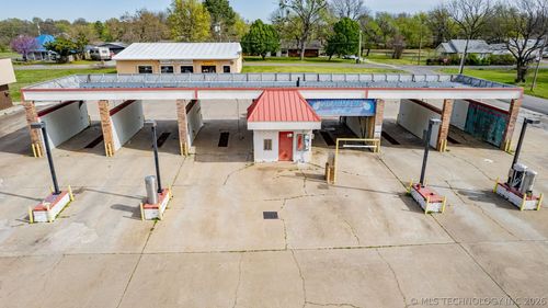700 W Cherokee St, Wagoner, OK, 74467-4614 | Card Image