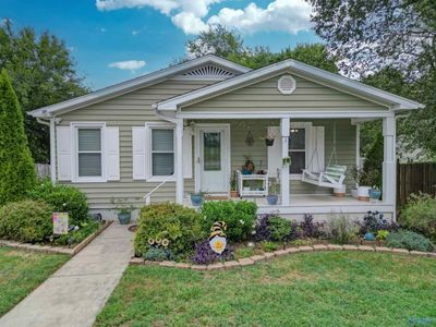 1123 Humes Avenue, House other with 3 bedrooms, 2 bathrooms and null parking in Huntsville AL | Image 1