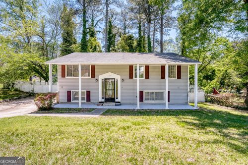 1340 Pineglen Dr, Riverdale, GA, 30296-3228 | Card Image