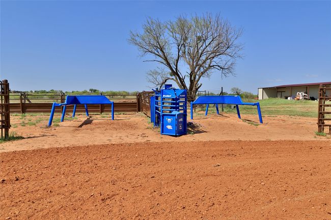 Roping Boxes | Image 32