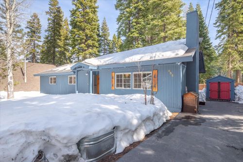 555 Virginia Dr, Tahoe City, CA, 96145-2237 | Card Image
