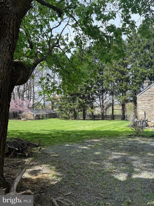 15615 Rosemont Farm Pl, Waterford, VA, 20197-1058 | Card Image