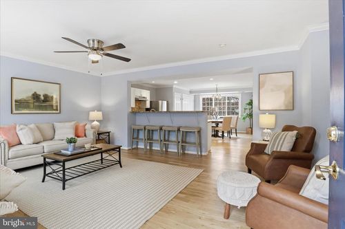 a-1573 N Van Dorn St, ALEXANDRIA, VA, 22304-1922 | Card Image