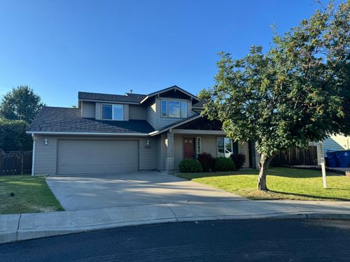 2415 Nw Antler Ct, Redmond, OR, 97756-0200 | Card Image