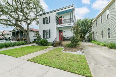 3125 Avenue Q, House other with 4 bedrooms, 2 bathrooms and null parking in Galveston TX | Image 2