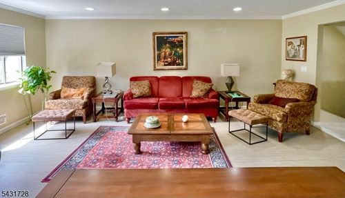 10-c-38 Park St, Florham Park, NJ, 07932-1736 | Card Image