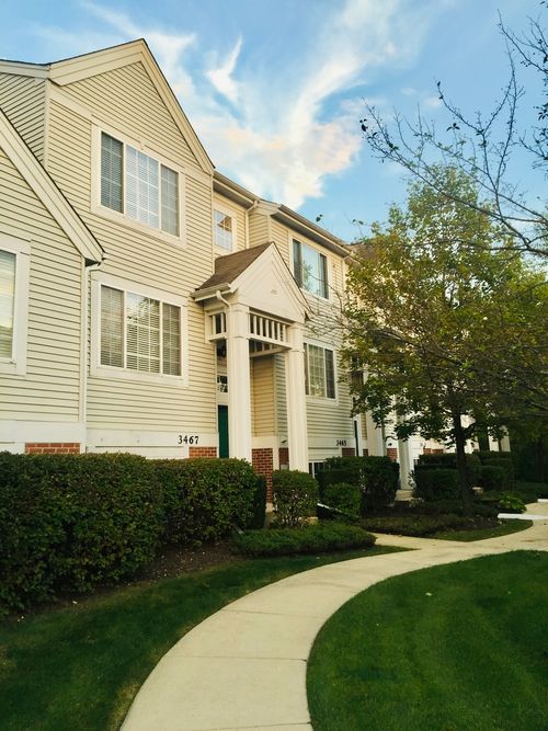 3467 Ravinia Cir, Aurora, IL, 60504-3145 | Card Image