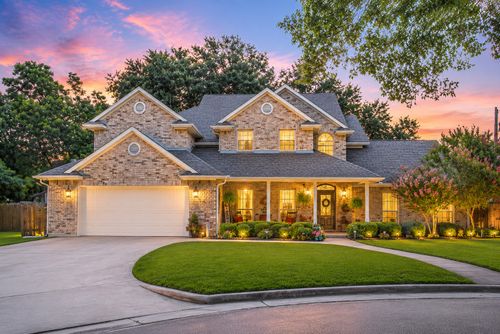 820 Cedar Creek Cir, Bonham, TX, 75418-2273 | Card Image