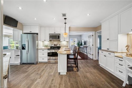 9556 Litchfield Ln, NAPLES, FL, 34109-1688 | Card Image