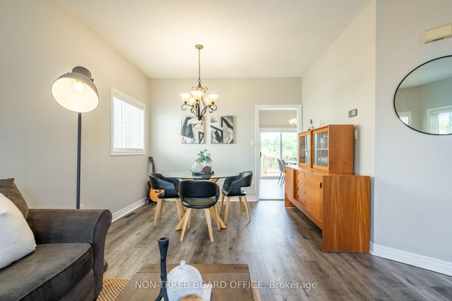 38 Pentland Rd, House other with 3 bedrooms, 3 bathrooms and 2 parking in Waterdown ON | Image 6