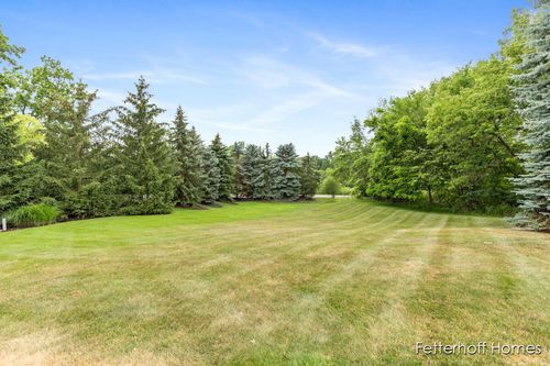 2093 Feathery Ct, Grand Rapids, MI, 49546-9024 | Card Image