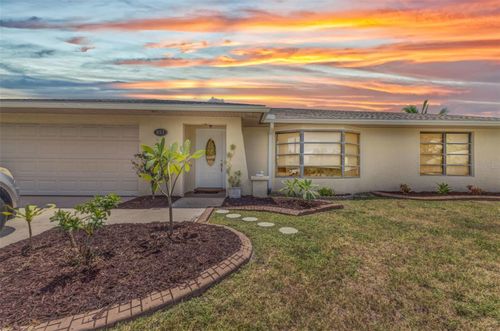 957 Chevy Chase St, PORT CHARLOTTE, FL, 33948-3628 | Card Image